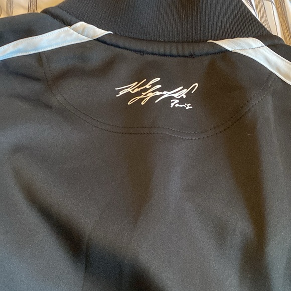 Barely worn black jogger jacket - Picture 3 of 4